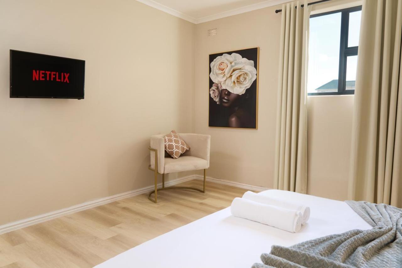 Hotel Club Signature